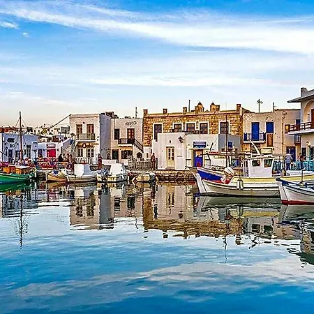 Marvelous Naxos Two Bedroom Center 200m From アパート Naxos City