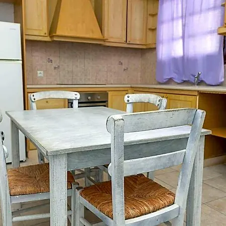 Marvelous Naxos Two Bedroom Center 200m From アパート