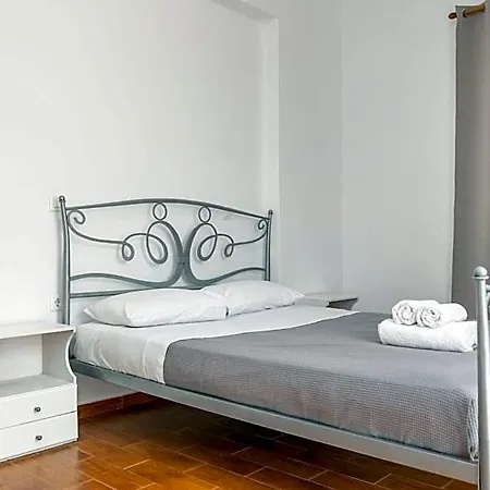 アパート Marvelous Naxos Two Bedroom Center 200m From Naxos City